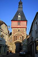 Saint-Fargeau, Porte dans la ville (003)